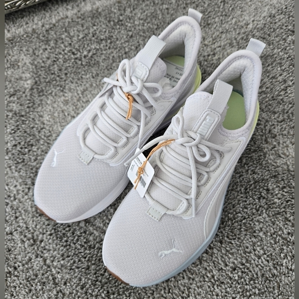 Puma Darter Pro 2 LS Faded. COLOR:Feather Gray-PUMA White-Gum. Size 7. New. - Picture 3 of 7